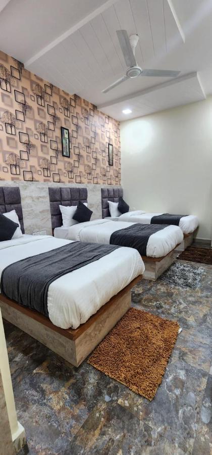 Hotel Sunrise Вадодара Экстерьер фото